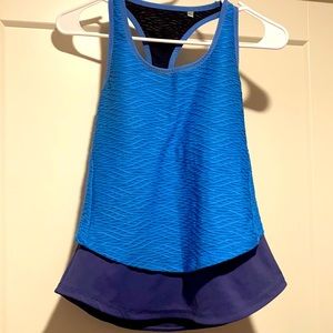NWOT Pearl Izumi exercise top with built-in bra 💜